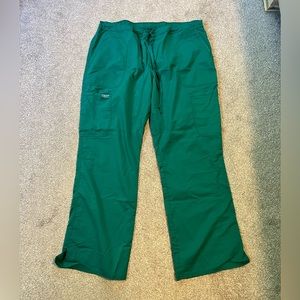 Cherokee scrub pant with pockets